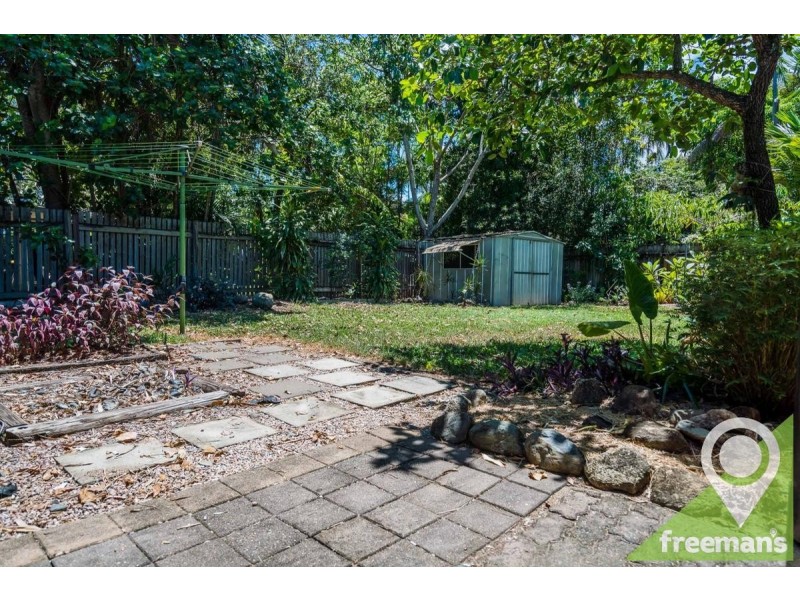 53 Baronia Crescent, Holloways Beach QLD 4878