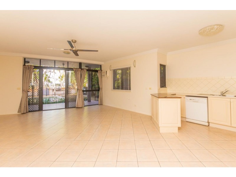 1/65 Sims Esplanade, Yorkeys Knob QLD 4878