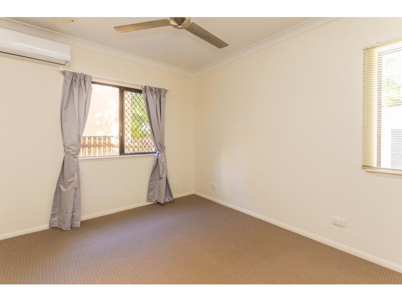 1/65 Sims Esplanade, Yorkeys Knob QLD 4878
