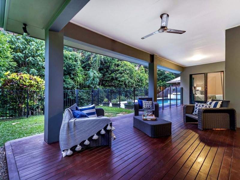 5 Hughes Close, Redlynch QLD 4870