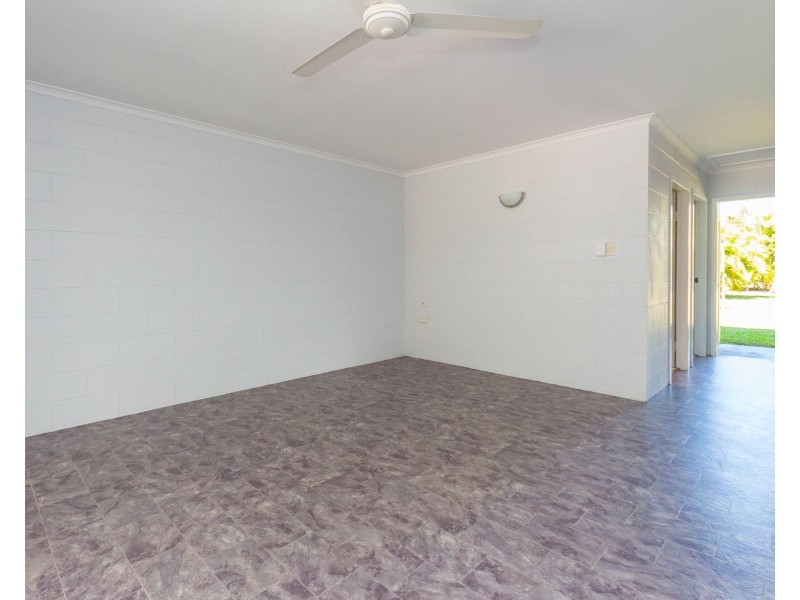 2/15 Connemara Close, Trinity Beach QLD 4879
