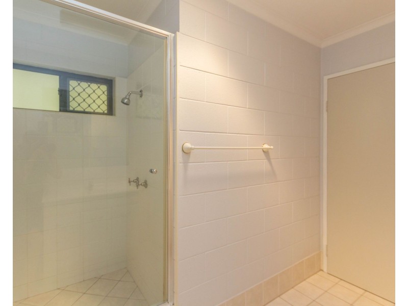2/15 Connemara Close, Trinity Beach QLD 4879