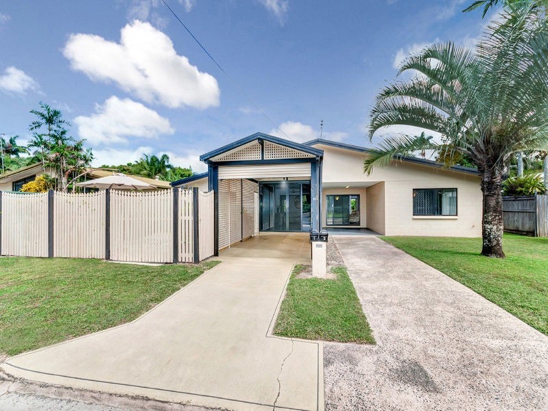 1/15 Connemara Close, Trinity Beach QLD 4879