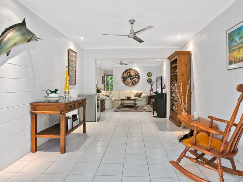1/15 Connemara Close, Trinity Beach QLD 4879