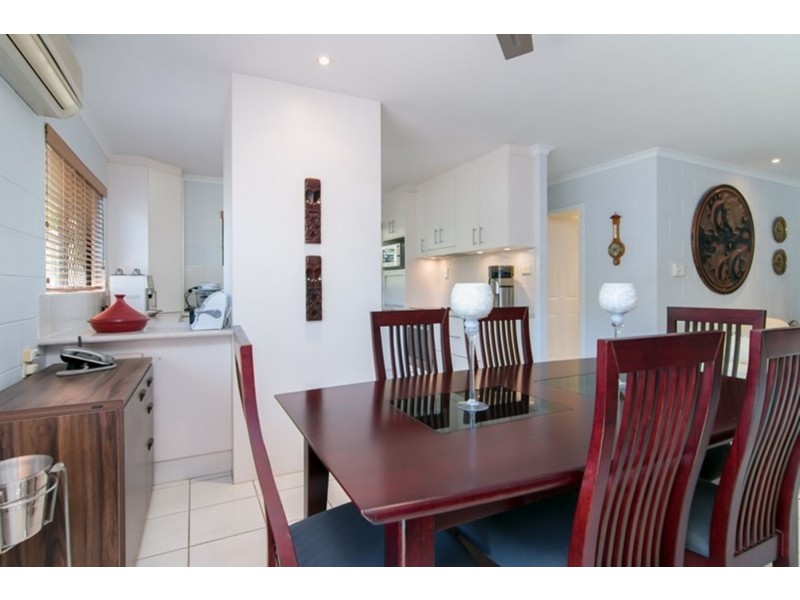 1/15 Connemara Close, Trinity Beach QLD 4879