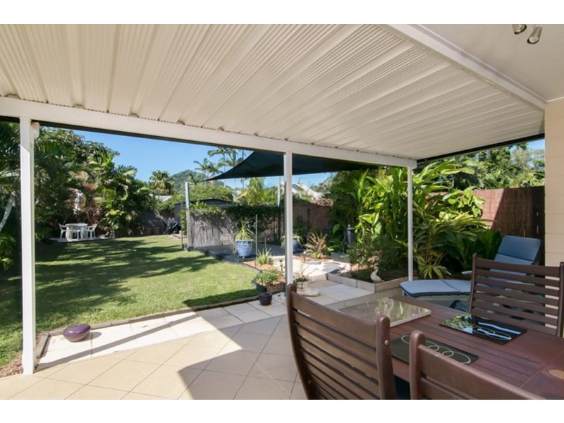 1/15 Connemara Close, Trinity Beach QLD 4879
