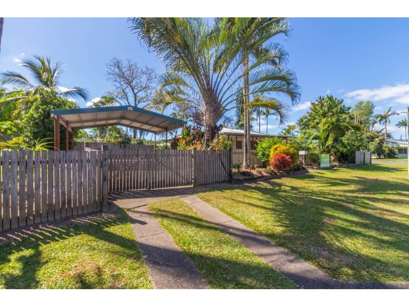 1 Witney Street, Manoora QLD 4870