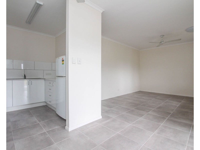 10/8 Grantala Street, Manoora QLD 4870