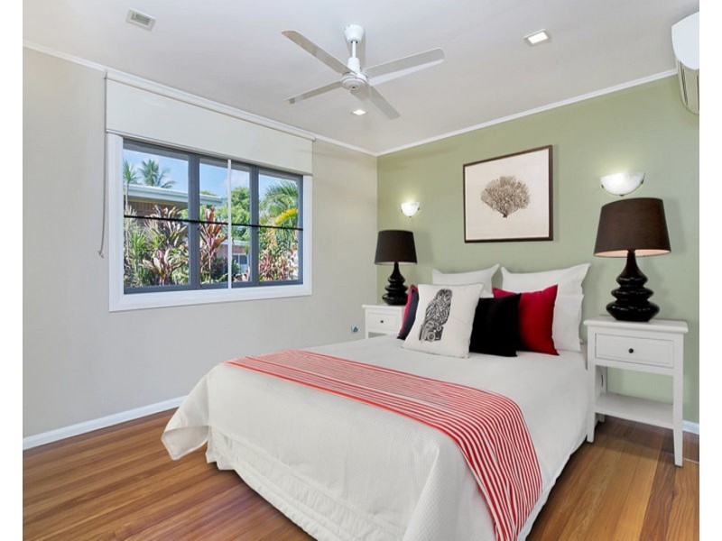 11 Creedy Street, Westcourt QLD 4870