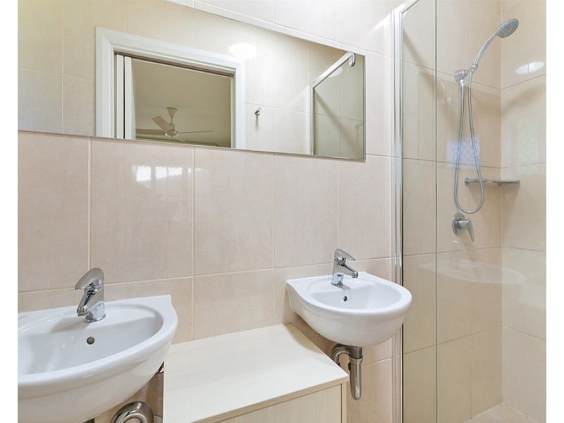 11 Creedy Street, Westcourt QLD 4870