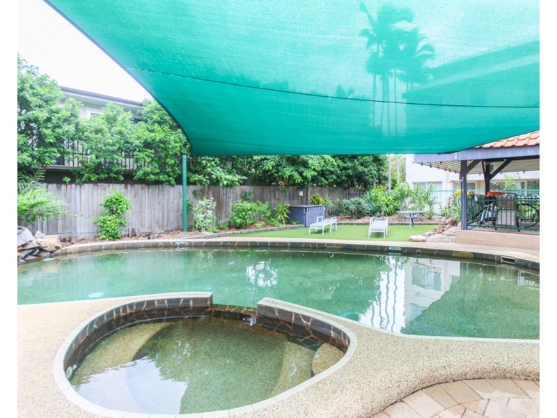 13/239 Lake Street, Cairns City QLD 4870