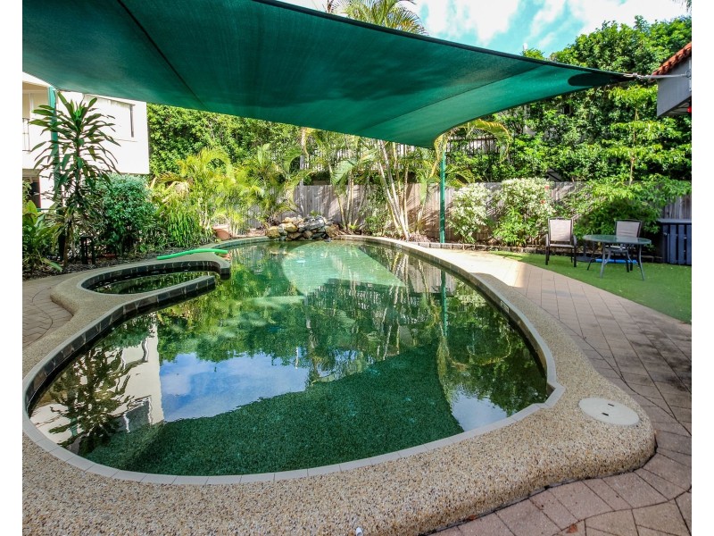 13/239 Lake Street, Cairns City QLD 4870