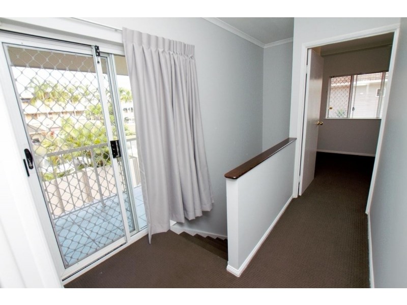 1/42 Springfield Crescent, Manoora QLD 4870