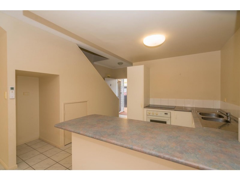 2/23 Rutherford Street, Yorkeys Knob QLD 4878