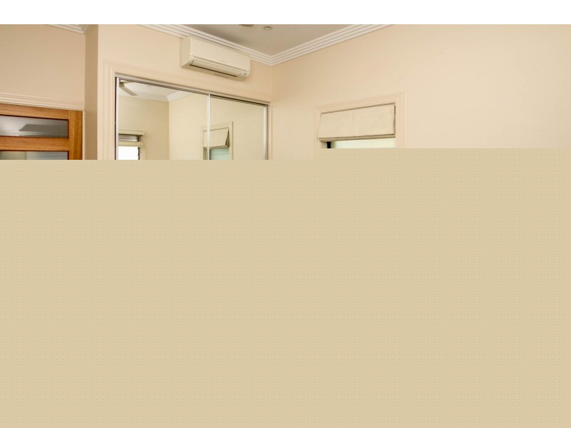 25 Collinson Street, Westcourt QLD 4870