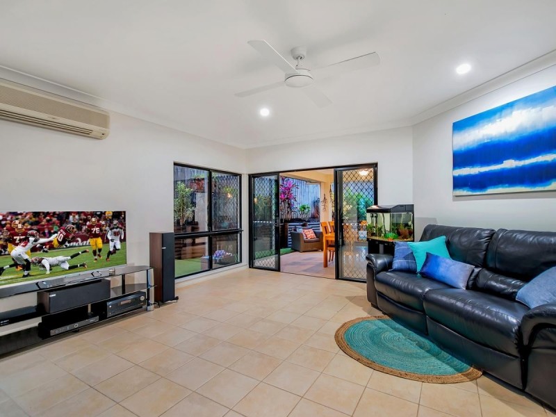 1-3 Dwyer Place, Redlynch QLD 4870