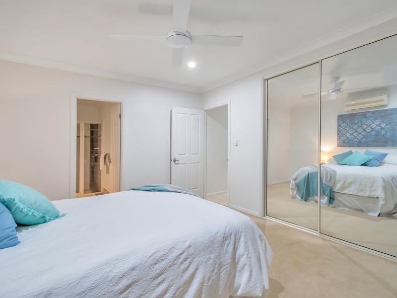1-3 Dwyer Place, Redlynch QLD 4870