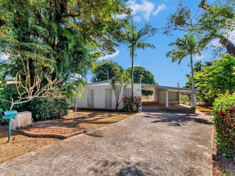 18 Scenic Street, Bayview Heights QLD 4868