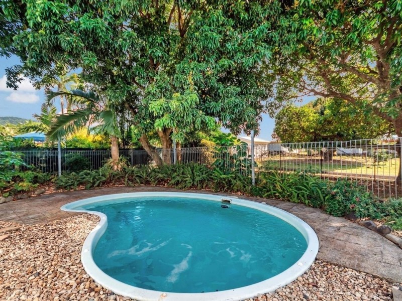 18 Scenic Street, Bayview Heights QLD 4868