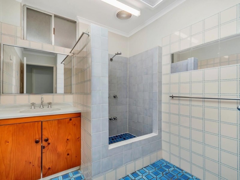 18 Scenic Street, Bayview Heights QLD 4868
