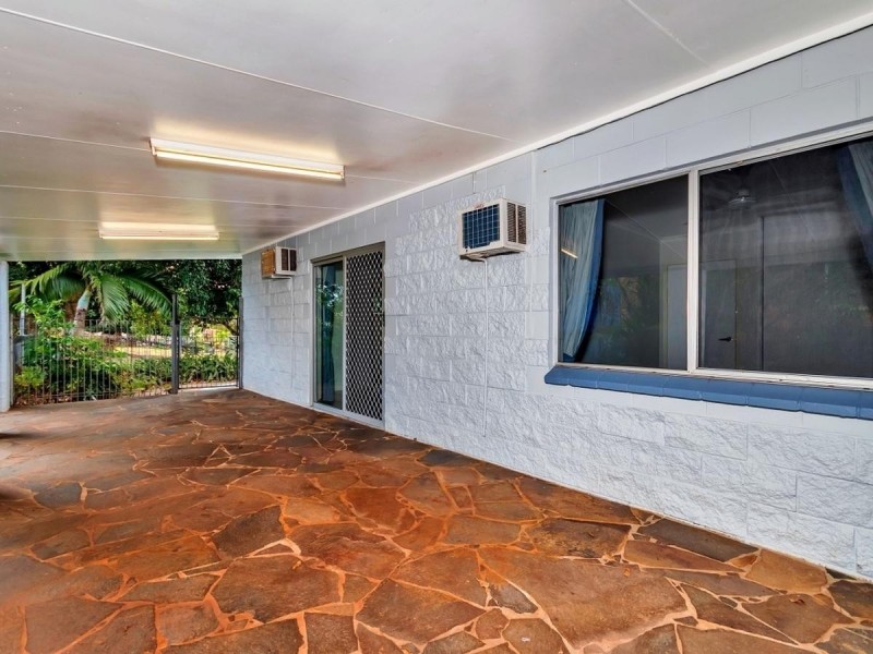 18 Scenic Street, Bayview Heights QLD 4868