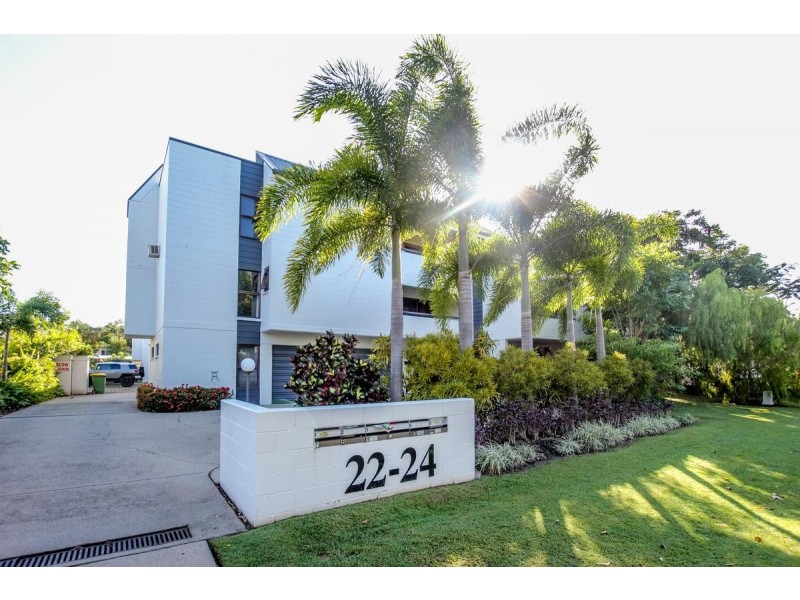 5/22-24 Rutherford Street, Yorkeys Knob QLD 4878