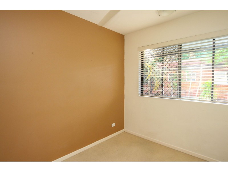 4/33 Digger Street, Cairns North QLD 4870