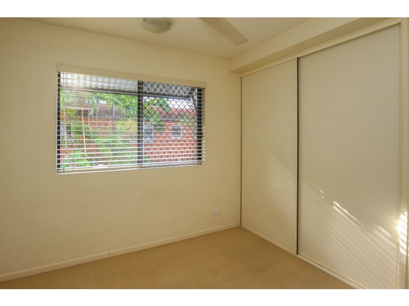 4/33 Digger Street, Cairns North QLD 4870