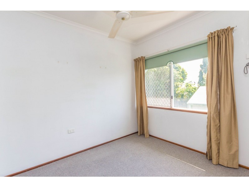 1/6 Allan Street, Bungalow QLD 4870