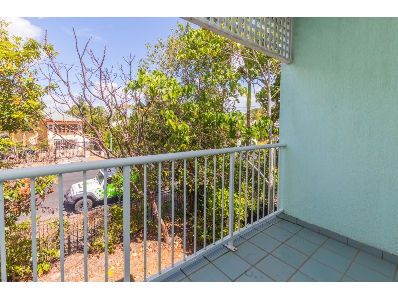 1/6 Allan Street, Bungalow QLD 4870