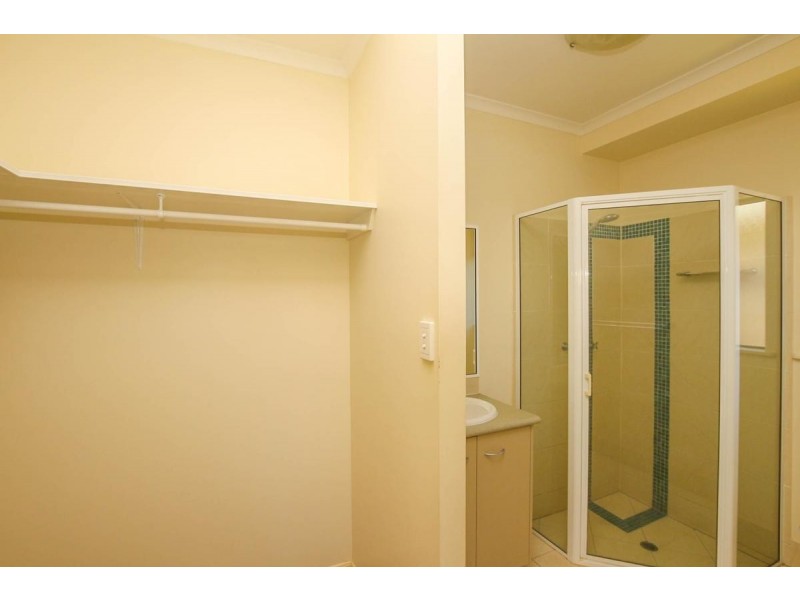 185 Timberlea Drive, Bentley Park QLD 4869