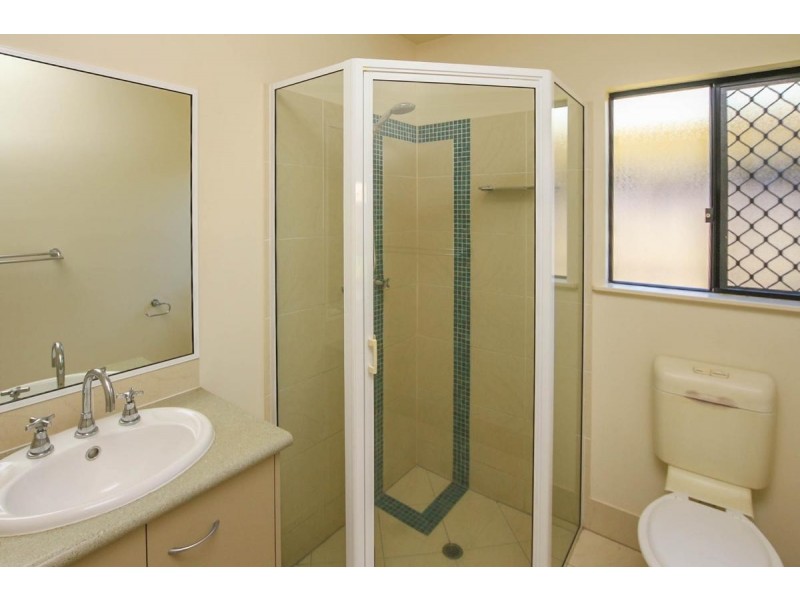 185 Timberlea Drive, Bentley Park QLD 4869