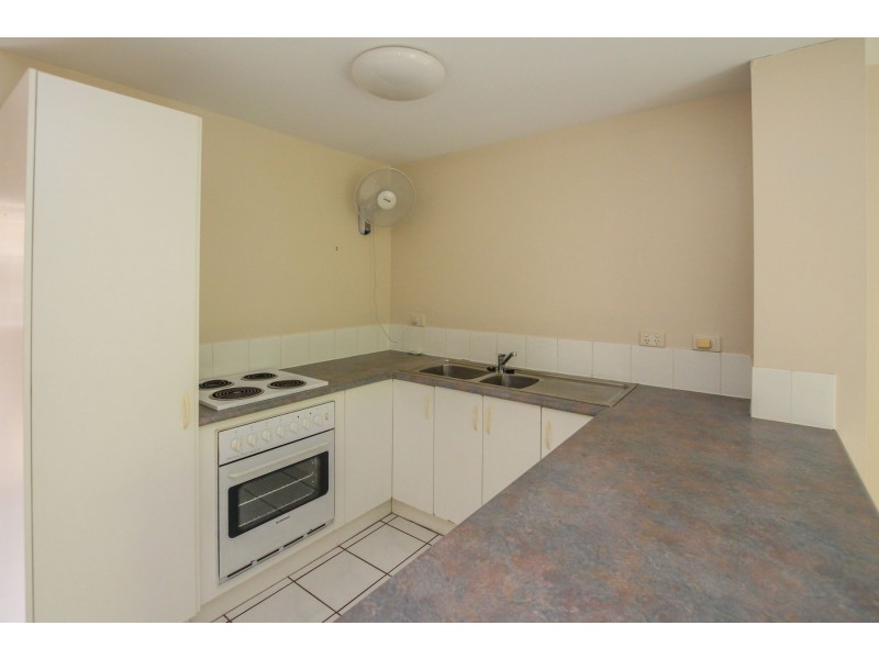 8/40 Springfield Crescent, Manoora QLD 4870