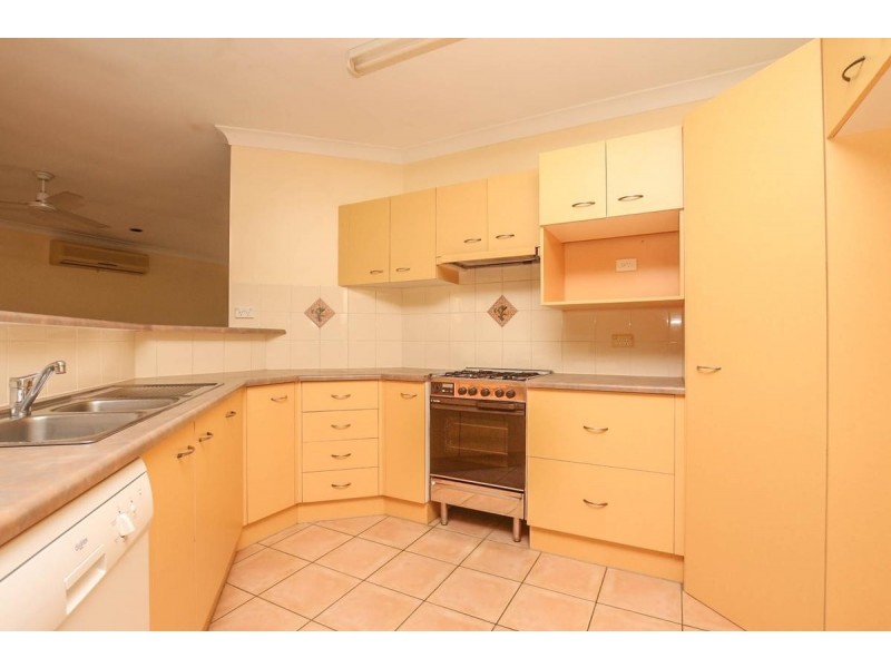 8 Quadrio Crescent, Brinsmead QLD 4870