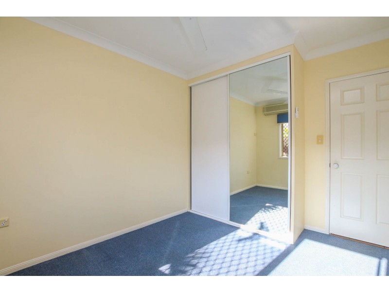 8 Quadrio Crescent, Brinsmead QLD 4870