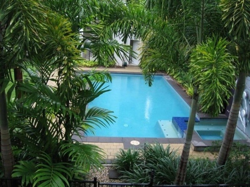 18/351 Lake Street, Cairns North QLD 4870