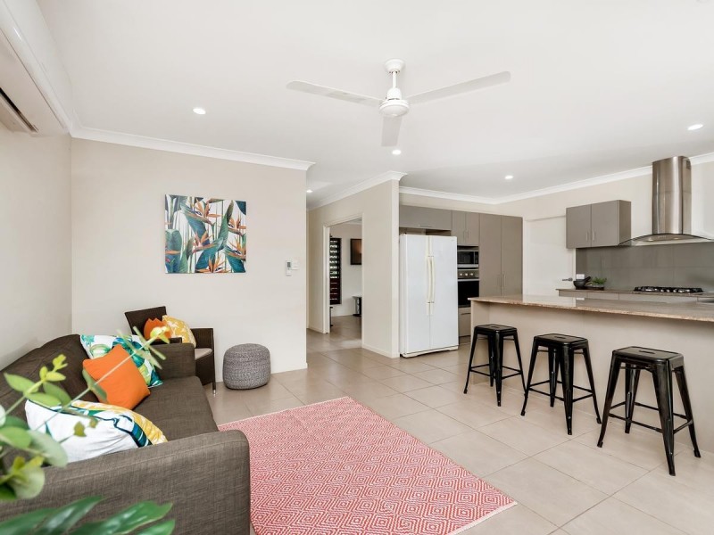 40-42 Xavier Herbert Drive, Redlynch QLD 4870