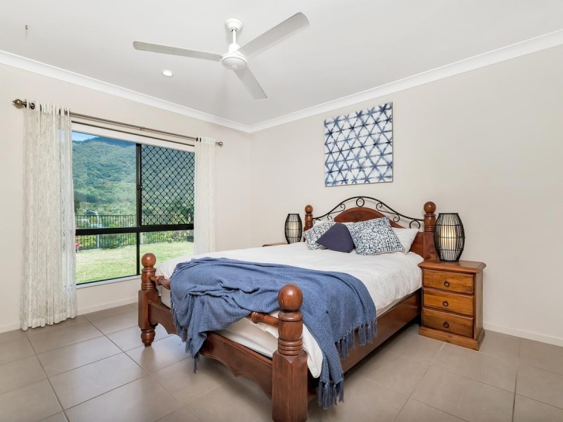 40-42 Xavier Herbert Drive, Redlynch QLD 4870