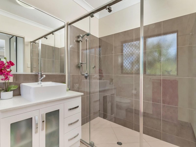 40-42 Xavier Herbert Drive, Redlynch QLD 4870