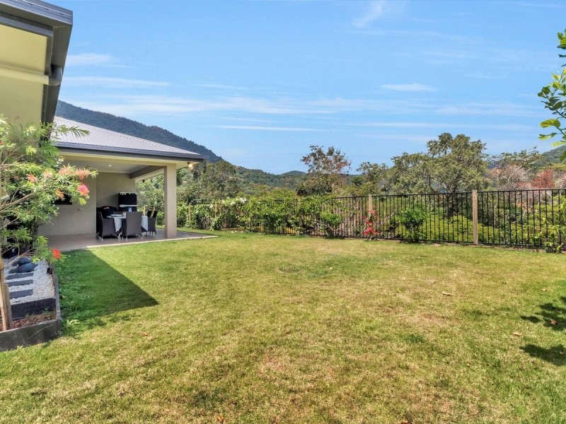 40-42 Xavier Herbert Drive, Redlynch QLD 4870