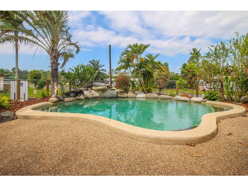1 Azalea Court, Mooroobool QLD 4870