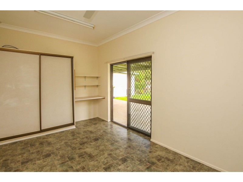 1 Azalea Court, Mooroobool QLD 4870
