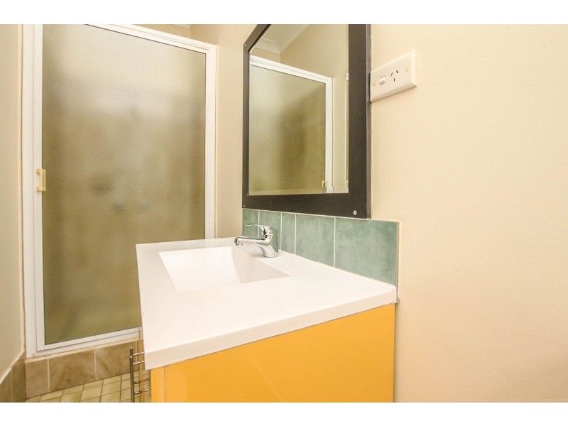 1 Azalea Court, Mooroobool QLD 4870