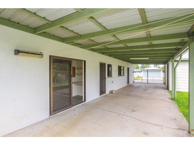 1 Azalea Court, Mooroobool QLD 4870
