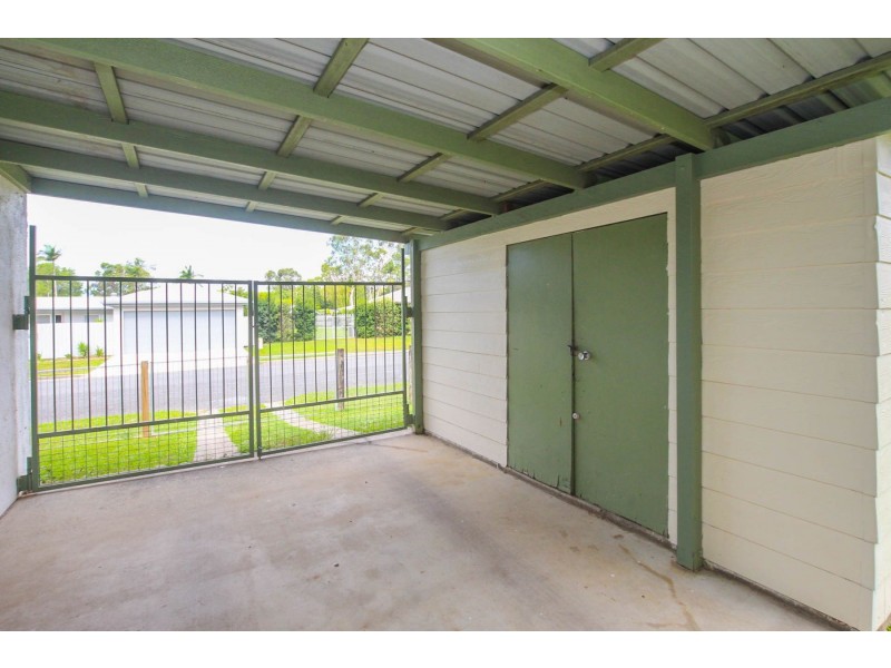 1 Azalea Court, Mooroobool QLD 4870