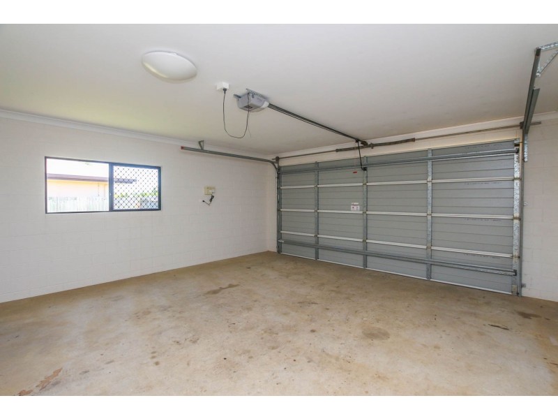 12 Montalbion Avenue, Trinity Park QLD 4879