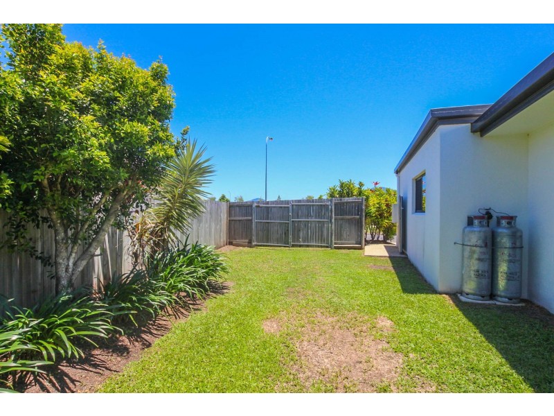 12 Montalbion Avenue, Trinity Park QLD 4879