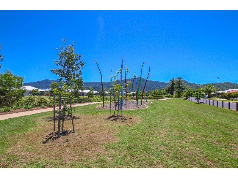 12 Montalbion Avenue, Trinity Park QLD 4879