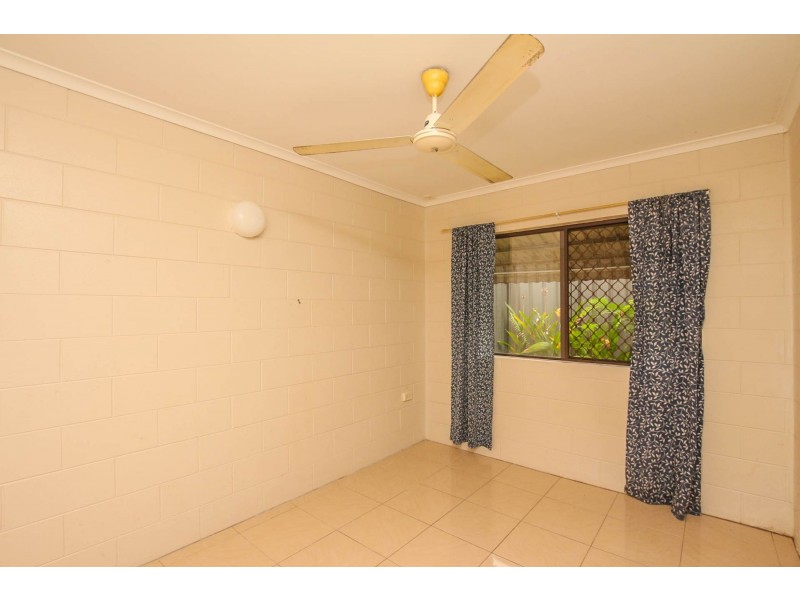 8/28 Girralong Street, Woree QLD 4868