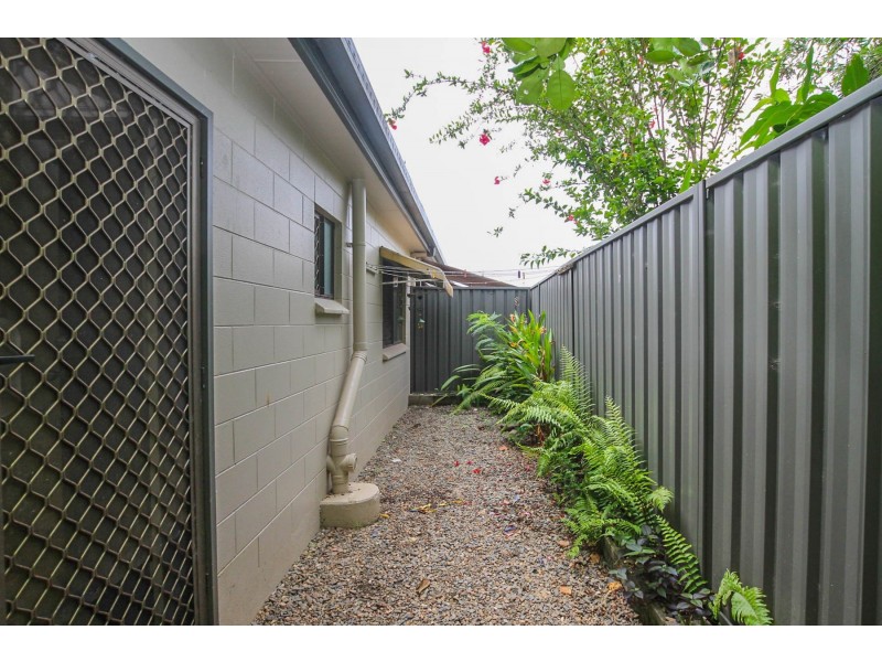 8/28 Girralong Street, Woree QLD 4868